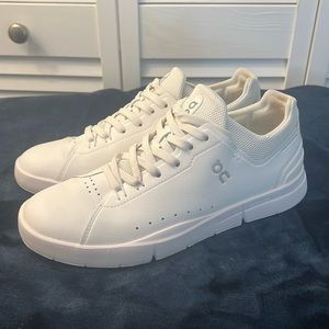 Women’s 8.5 OnCloud The Roger Shoe